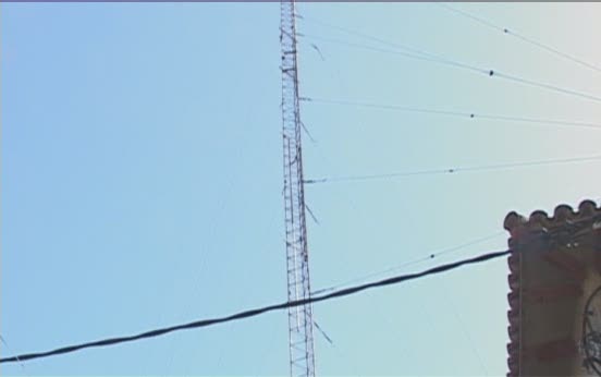 Desmuntada una antena de ràdio il·legal al Tibidabo