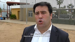 Visita de Jon Iñarritu al Centre d·Estada Temporal d·Immigrants de Melilla. Setembre de 2015.