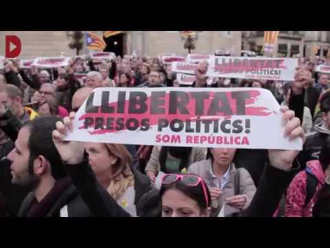 Per segon cop en un mes i mig, coincideixen a Catalunya una vaga general laboral i una crida a la ·mobilització de país·, ara per exigir la llibertat de les preses polítiques i denunciar la intervenció de l·autogovern via article 155 Audiovisuals: Andreu Tarrés; Elena Bulet, Pepa Rossselló Notícia completa: La Directa - La vaga general del 8-N, minut a minut