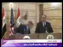 Un periodista iraquià llençà dues sabates al President Bush durant una conferència de premsa el diumenge amb el Primer Ministre iraquià Nouri al-Maliki. El president no fou ferit en l·incident el passat 14 de decembre del 2008.