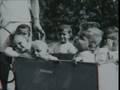 La maternitat d'Elna descobreix un dels capítols més dramàtics, tendres i desconeguts de la nostra postguerra. Entre 1939 i 1944, la suïssa Elisabeth Eidenbenz va salvar la vida de 597 infants. Eren els fills de les exiliades catalanes i espanyoles que malvivien en condicions penoses en els camps de refugiats republicans de Sant Cebrià de Rosselló, Argelers i Ribesaltes, i que van tenir la sort de ser acollides a la maternitat que va crear Eidenbenz.<br/>