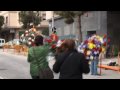 Homenatge a Pedro Álvarez. Ofrena floral en el seu record en el 17º aniversari del seu assassinat. Col·locació d·una placa recordatori en el lloc on fou assassinat.Plataforma Pedro Álvarez