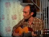 ·Mientras el cuerpo aguante· (1982) és un documental de Fernando Trueba sobre la vida del cantautor i filòsof Chicho Sánchez Ferlosio. Un apropament al seu mode de vida bohemi, amb cançons i converses.