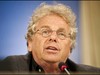 Daniel Cohn-Bendit, Eurodiputat pel Partit Verd, exposa la hipocresia dels Estats Europeus sobre les presumptes ajudes a Grècia per superar la crisi.