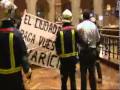 8 de Juny del 2010. Bombers entren a la borsa de Madrid per denunciar la cobd&iacute;cia i la usura dels golfos i els especuladors.