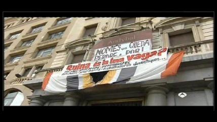 Muntatge sobre la manipulació mediàtica entorn a la Vaga General del 29-S 2010 a Barcelona.<br/>