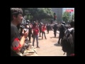 Évacuation musclée des ·indignats· de Barcelone, 27 mai 2011, place de la Catalogne.