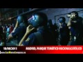 El 18 agost 2011 mentre els ultracatòlics es mofaven i aplaudien a la plaça de Sol al crit de ·Viva Cristo Rey·, la policia nacional per ordre del govern socialista i a petició del PP apallissava salvatgement a persones que estaven concentrades pacíficament a la plaça en protesta per la violenta càrrega del dia anterior.La policia nacional va apallissar a qui no portés distintius integristes catòlics. Diversos periodistes han denunciat agressions de les forces de seguretat pròpies d·un règim integrista religiós contra els ciutadans. L·actitud xulesca i violenta dels policies al carrer només és possible sabent que actuen amb total impunitat. Què s·atreviran aleshores a fer dins de les comissaries i als calabossos? Diverses organitzacions internacionals han denunciat en multitud d·ocasions els tractes vexatoris, tortures, i pallisses, de la policia espanyola als detinguts.