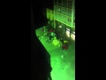 A mitjanit han aparegut desenes de policies municipals de Terrassa al voltant de l·acampada de 22 tendes que s·havia instal·lat diumenge a la tarda al Raval de Montserrat del municipi vallesà, rebatejat pel moviment 15M com a plaça del Poble. Els agents de la policia local han acordonat tota la zona, i un grup de policies anomenat GIE (antiavalots de la policia municipal) han efectuat l·expulsió de la gent acampada. Un veí ho ha gravat des d·un balcó, i un grup de persones solidàries ha estat emetent l·àudio del fets en directe (un senyal que escoltaven en streaming centenars de persones prop de les tres de la matinada). Totes les tendes han estat desallotjades, i els acampats han rebut l·amenaça de que se·ls hi requisaria tot el material si no ho treien voluntàriament. Cada minut que passava es concentrava més gent als carrers que perimetren la zona d·acampada, i poc després de les dues de la matinada ja hi havia un centenar de solidàries. Passada la una de la matinada alguns agents van fer una petita càrrega amb les porres provocant una corredissa. Cap a dos quarts de dues han arribat tres furgons d·antiavalots dels Mossos. Han identificat a totes les persones que són dins de la plaça i requisat el material que no han tret voluntàriament. Segons ha comunicat un comandament de la policia local, les ordres de l·alcalde del PSC són taxatives, no vol permetre que ningú acampi. Un camió de recollida de brossa de l·ajuntament s·ha endut les pertinences. S·han escoltat crits demanant la dimissió de l·alcalde Pere Navarro i del cap de la policia municipal (inspector Quesada).La violència policialQuan el desallotjament s·estava acabant, poc després de dos quarts de tres, una quinzena d·agents de la policia municipal han tret les porres i han començat a agredir diverses de les persones concentrades. S·han viscut moments de molta tensió en un carreró de poc més de 5 metres d·ample on eren els policies i un centenar d·indignades. Un dels agredits ha denunciat amb molt enuig que ·estem lluitant per una vivenda digna, per una democràcia real i ens foten fora a patades·. També ha explicat que han arrossegat els acampats pels cabells, i provocant expressament molt dolor a braços i cames. Un altre dels manifestants ha assegurat que ·un agent municipal amb número de placa 287 ha posat la mà sobre la seva pistola reglamentària per tal d·amenaçar un jove que estava gravant els fets·. Un dels desallotjats ha manifestat que totes les persones afectades aniran a fer partes mèdics de les lesions provocades per la violència policial, i que presentaran una denúncia als jutjats contra els agents municipals amb número de placa 231, 237, 249 i 287.La resposta del movimentDes de l·assemblea d·indignats de Terrassa han fet una crida per a participar d·una assemblea a les 11h del matí, on han decidit els propers passos a seguir. A les 20h convoquen una concentració al Raval de Montserrat de Terrassa, i fan una crida perque tothom que vulgui solidaritzar-se ho faci també a les places dels seus municipis. Recordem que durant la primavera en aquest punt es van arribar a aplegar 250 tendes del moviment dels indignats. Per la xarxa social de twitter de seguida s·ha difós els hashtags #acampadatrs i #terrassanotepor, que en pocs minuts s·han convertit en les etiquetes més difoses a l·Estat espanyol.Info: Setmanari La Directa