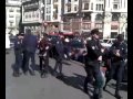 Imatges de la protesta dels estudiants IES Lluís Vives de València ahir 15 de febrer del 2012 en protesta per la manca de llum i calefacció en el seu institut.<br/>