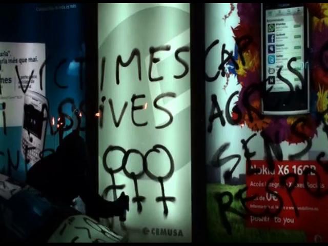 Spot per animar a dones, lesbianes i trans a venir a la mani nocturna del 7 de març. Fem-ho juntes, fem-nos fortes, la nit és nostra!