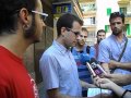 Jutjats de via Alemanya (Palma). Roda de premsa per exigir l·alliberament immediat de les quatre persones detingudes per la GC el vespre del 28 de maig a Bunyola en el marc d·una protesta en contra del president del Govern de les Illes Balears, José Ramon Bauzá.Roda de premsa a càrrec de Marcel (militant d·Endavant-OSAN Mallorca) i Pere (militant de SEPC).