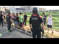 Noves imatges de la càrrega policial davant de la comissaria dels mossos a Lleida en una mostra de solidaritat amb unes detingudes presumptament per participar de la vaga d·estudiants del 22m (06/06/2012).+ Info: Quatre estudiants detinguts a Lleida per la seva participació a la vaga del 22 de maig