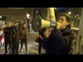 L·Assemblea de La Verneda-Sant Martí recolza una familia el barri que es troba sota amenaça de desnonament per part de La Caixa.
