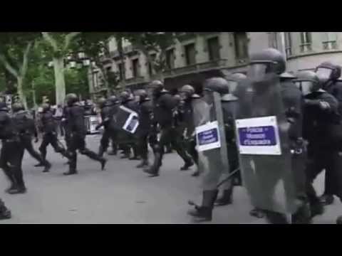 Contra la IMPUNITAT i REPRESSIÓ DEL SISTEMA, es convoca: - a la Manifestació #JUSTÍCIAJUANANDRÉSBENÍTEZ i ESTER QUINTANA del 14 de Novembre contra la brutalitat i els abusos policials que s·iniciarà al C/ Aurora i acabarà al Passeig de Gràcia. - a una concentració pel #ARASA A JUDICI_STOP IMPUNITAT al davant de la ciutat de la justicia (a les 9,30 del matí del 18 de novembre) - a una RODA DE PREMSA a la mateixa ciutat de la justicia a les 12 h. del 18 de novembre. Malgrat l·èxit assolit a causa del judici de faltes contra el sots-inspector dels Mossos Jordi Arasa, el col·lectiu 27M us convoca a la concentració del proper 14 de Novembre Tothom recorda els fets de plaça Catalunya del 27 de maig de 2011 amb la brutal agressió policial contra milers de persones exercint els seus drets de reunió i manifestació. [...]