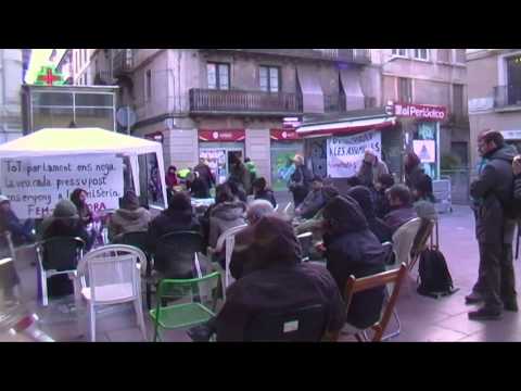 Roda de premsa 29M - st AndreuEl divendres 29 de Novembre a la plaça orfila de st Andreu, tenía lloc la roda de premsa del Grup de Suport amb les encausades de la vaga general del 29M. Hi participaren les dues persones encausases, l·advocat del cas i una persona del Grup de Suport i van informar en detall sobre el cas, la posició al respecte i quines seran les properes actuacions. Assemblea grogaEl passat dimecres 27, l·assemblea groga de gracia va organitzar una taula rodona per informar i debatre sobe els nous pressupostos que la generalitat te previst aprovar aquesta setmana. Intro prestige: Once anys després de la catàstrofe del prestige, els responsables polítics segueixen impunes, incloent-hi l·actual president del govern espanyol, mariano rajoy.La sentència judicial feta pública fa unes setmanes ha encès la indignació a galicia.També a Barcelona, l·asamblea cultural galega i ecologistes en acció han convocat una concentració per tornar a cridar ·nunca mais·.Accio MovistarEl dijous 28 de novembre a les 18.30 treballadores de Telefónica-Movistar es concentraven a les portes del WMC, allotjat a l·edifici de Telefònica de Portal de l·Àngel de Barcelona per exigir a la companyía la creació de treball digne i la fi de la repressió laboral i sindical.Campanya Outlet ForaVeïns, comerciants i organitzacions com Delta Viu engeguen la campanya per aturar les intencions de l·ajuntment de Viladecans de construir un nou centre comercial que emmurallarà encara més el Parc Agrari del Delta del Llobregat.Mani feminista 25N -El dilluns 25N a les 19.00 de la tarda tenía lloc la manifestacio en motiu del día internacional contra la violencia de genere. Vam estar als carrers, Tancament antenaEl dimecres 27 de novembre de 2013 ha tornat a ser precintat de forma irregular l·emissor des d·ons·emet LaTele. És la segona vegada aquest any. De nou, una dotació de Mossos d·Escuadra, acompanyada per una inspectora de telecomunicacions, es van presentar a les 12 del migdia amb una ordre. Aquesta ordre de precinte està dirigida a l·antigaempresa suministradora del serveiEntrevista Brahim