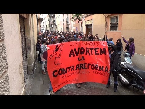 ·Avortem la contrareforma·.Manifestació convocada per l·Assemblea de Dones Feministes de Gràcia, contra la llei de l·avortament.
