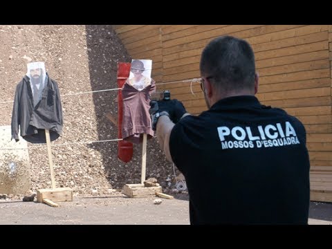 Mossos a Israel: Cursos de repressió. #TestedInCombatMés informació: http://www.guardianspain.co­m