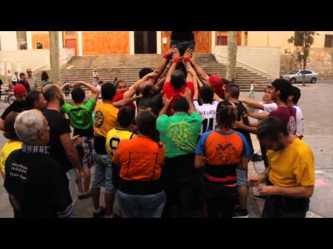 Vídeo promocional de la XXII Diada dels Castellers de Sants.+ info: http://issuu.com/borinots/docs/elborinot_v07