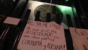 ·Quien escucha nuestros gritos?· #YaMeCansé // Vetlla, Mexico DF, 7 novembre 2014