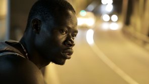Barcelone ba Barsakh és un curtmetratge de ficció de temàtica social sobre la història de Demba, un immigrant senegalès que arriba a Europa després d·un perillós viatge. Demba haurà d·afrontar la seva nova realitat i les seves possibilitats d·elecció. El curtmetratge pretén acostar una realitat difícil i transmetre la gran capacitat de lluita d·aquestes persones.Títol: Barcelone ba Barsakh Durada: 13·24·· Format: HD Direcció: Nacho Gil Cid de Diego i Cristina Vergara Sequeiro Intèrprets: Thimbo Samb. Marta Rei, Abdoulaye Sy i Jesús Martínez Guió: Cristina Vergara, Nacho Gil, Teresa Ribes i la col·laboració de David Peña. Música original i postproducció so: Miguel Gómez Ortín Direcció de fotografia: Miguel Àngel Ros Cambra: Nacho Gil i Omar Tahrichi. Ajudant de càmera: Pedro del Rio Producció: Faules Produccions Audiovisuals Amb la col·laboració de CEAR PV