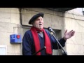 'Ingobernables' (=Ingovernables) intenta apropar-se a la realitat del moviment anarquista o antiautoritari a Catalunya. El documental aborda la conflictivitat social dels últims anys: vagues generals, bloqueig al 'parlament', el moviment de les indignades, els processos d'autoorganització en barris i centres de treball, la revolta de Can Vies. Així com també la visió de les classes dirigents i dels mitjans de comunicació sobre el que ells mateixos han denominat els 'antisistemes'.
<br/>La resposta de l'Estat a la lluita, s'ha centrat en la repressió i l'enduriment penal com demostren l'aprovació de la 'llei mordassa' o l'aplicació de la llei antiterrorista cap a l'anarquisme en diferents casos i en la denominada Operació 'Pandora'.
<br/>A través d'entrevistes a diversos col·lectius i individualitats, de la propaganda als carrers, d'actes realitzats per col·lectius llibertaris; el documental mostra aspectes com; la vigència de les idees anarquistes, la importància de recuperar la memòria històrica des d'una perspectiva revolucionària, la necessitat d'acabar amb el capitalisme, el perill de la via institucional per canviar la societat i sobretot la possibilitat de pensar en altres formes d'organització social no basades en l'Estat i el capitalisme.<br/>