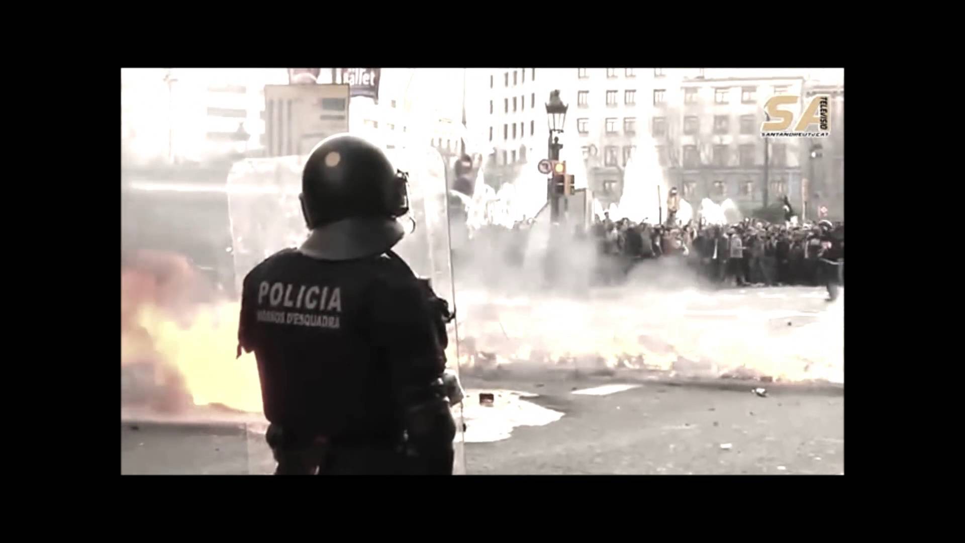 Cançó: La revuelta es tu derecho Lletra i veu: bOla Instrumental: destruct the planet (Ús lliure) Mescla i muntatge vídeo: Marc AlmodòvarImatges: Barcelona, vaga 29 M 2012 i Egipte, el Caire 2011