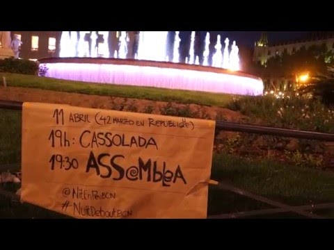 Barcelona, 11/04/2016.- 3a nit d·acampada a Plaça Catalunya pel moviment #NitDempeus, en solidaritat amb la rebel·lió francesa #NuitDebout i per un espai de confluència dels moviments socials a Barcelona.