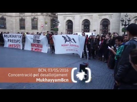 Barcelona (Ciutat Refugi?), 03/05/2016.- Els mossos desallotgen il·legalment el Centre Social Okupat Mukhayyam, al carre Avinyó. Per la tarda, una concentració denuncià la hipocresia de les institucions, que parlen de refugiats i desallotgen les iniciatives autogestionades per acollir-los.