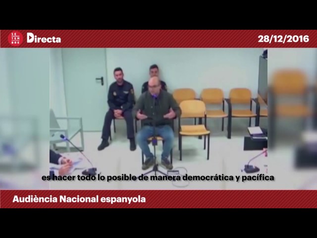 Redacció: Josep Comajoan i Jesús RodríguezNotícia completa: https://directa.cat/fiscal-interroga-joan-coma-los-huevos-no-se-rompen-solos-implica-no-uso-de-violencia