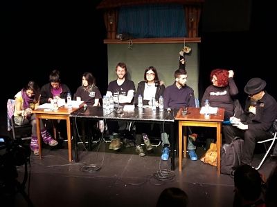 Per a celebrar la llibertat dels titellaires Alfonso i Raúl, però també perquè hi ha molts motius per seguir lluitant contra la repressió, el diumenge 5 febrer a les 18:00 es va cel·lebrar al Teatre del Barri la representació de l·obra ·La Bruja y Don Cristóbal·, i aquesta taula rodona contra la repressió que du a terme després i en la qual participaran Madres contra la represión, Colectivo la Insurrección, advocades d·Alfonso i Raúl, César Strawberry, la Plataforma Llibertat Nahuel i la tuitera Cassandra Vera.