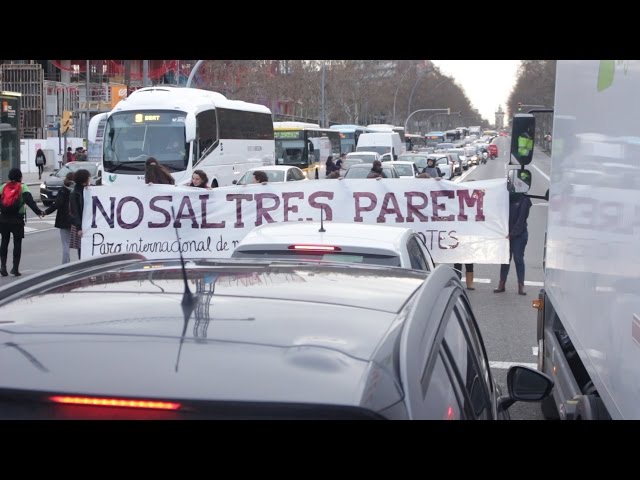 Audiovisuals: Estel·la Marcos i Meritxell RigolNotícia completa: La Directa - 8-M: una vaga de dones global