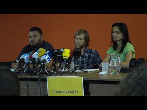 Vídeo que recull les declaracions del advocat Andrés García i la roda de premsa. El dia 15 de juliol de 2 017 persones van ser detingudes i denunciades a l·aeroport del Prat de Barcelona per denunciar l·exportació d·un immigrant senegalès en el vol a Dakar de la companyia Vueling.