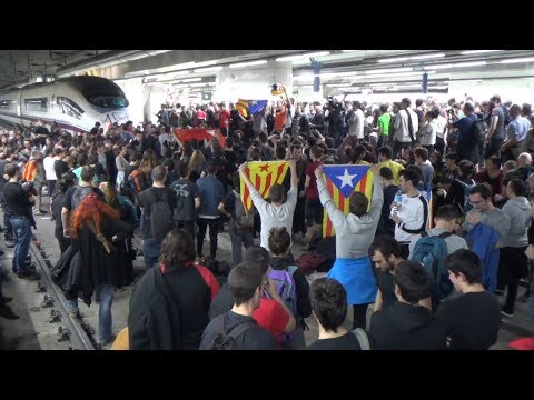 Vaga general a Catalunya. Estació AVE de Sants. 08/11/2017.