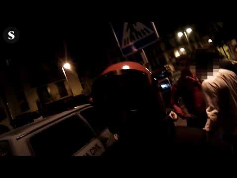 Cas Altsasu: un vídeo mostra que els agents no van reconèixer a diversos acusats després de la barallaEl vídeo reproduït el dimecres 25 d·abril durant el judici, i gravat per un dels acusats amb el mòbil, va ser rebutjat com a prova durant la instrucció per a ser admès finalment aquest dimecres.+ info: El Salto - Caso Altsasu: un vídeo muestra que los agentes no reconocieron a varios acusados tras la pelea