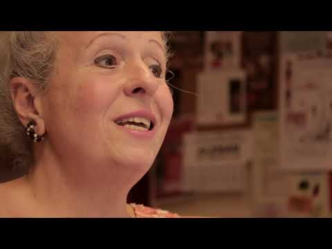 La gent gran gais, lesbianes, transsexuals i bisexuals poden arribar a <br/>patir una doble discriminació deguda a l'homofòbia i a l'edatisme en el <br/>cas de les dones triple discriminació se li afegeix el ser dones. A això<br/> ajuntem la repressió que han pogut arribar a patir les persones no <br/>heterosexuals anys enrere?<br/>