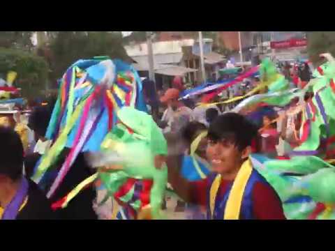 San BuenaVentura, juliol 2019.- Pobles tacanas i població local de l·Amazonia Boliviana es reuneixen anualment amb les seves danses a la popular entrada de la Fiesta del Carmen de San Buenaventura, localitat riberenca del majestuós riu Beni. Tradició, cultura amazònica i molt de ritme.<br>En Directe és un programa de la televisió comunitària de Barcelona: lamosca.tv<br>